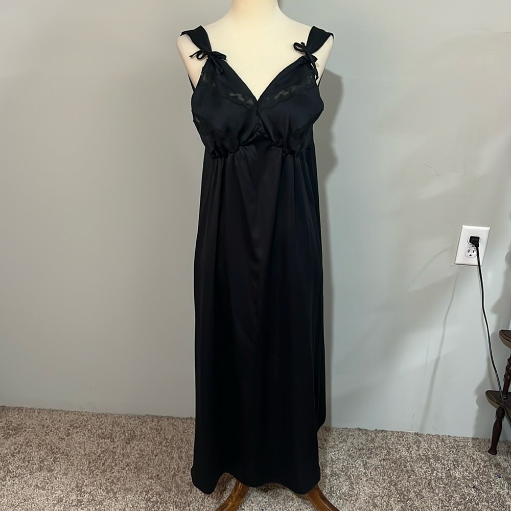 Vintage Intime of California satin lingerie gown women’s sz M